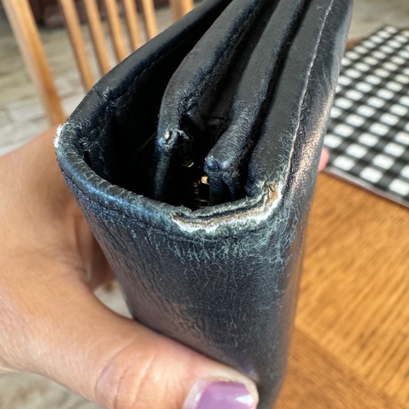 Gucci Signature Black Embossed Leather  Long Wallet  P0075 - Picture 13 of 16